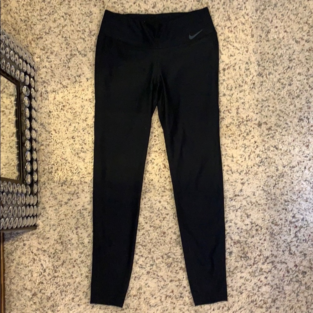 Black Nike Leggings.